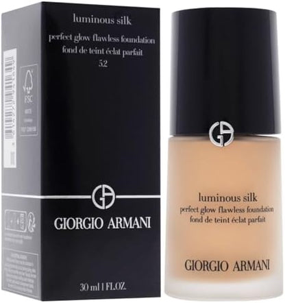 Giorgio Armani Luminous Silk Foundation - # 5.2 (Medium, Neutral) 30ml/1oz